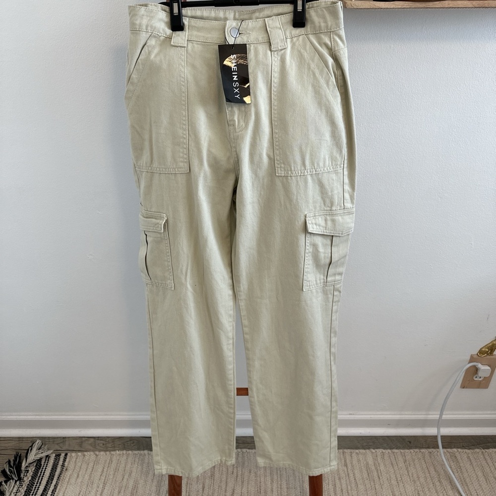NWT high waisted cargo pants